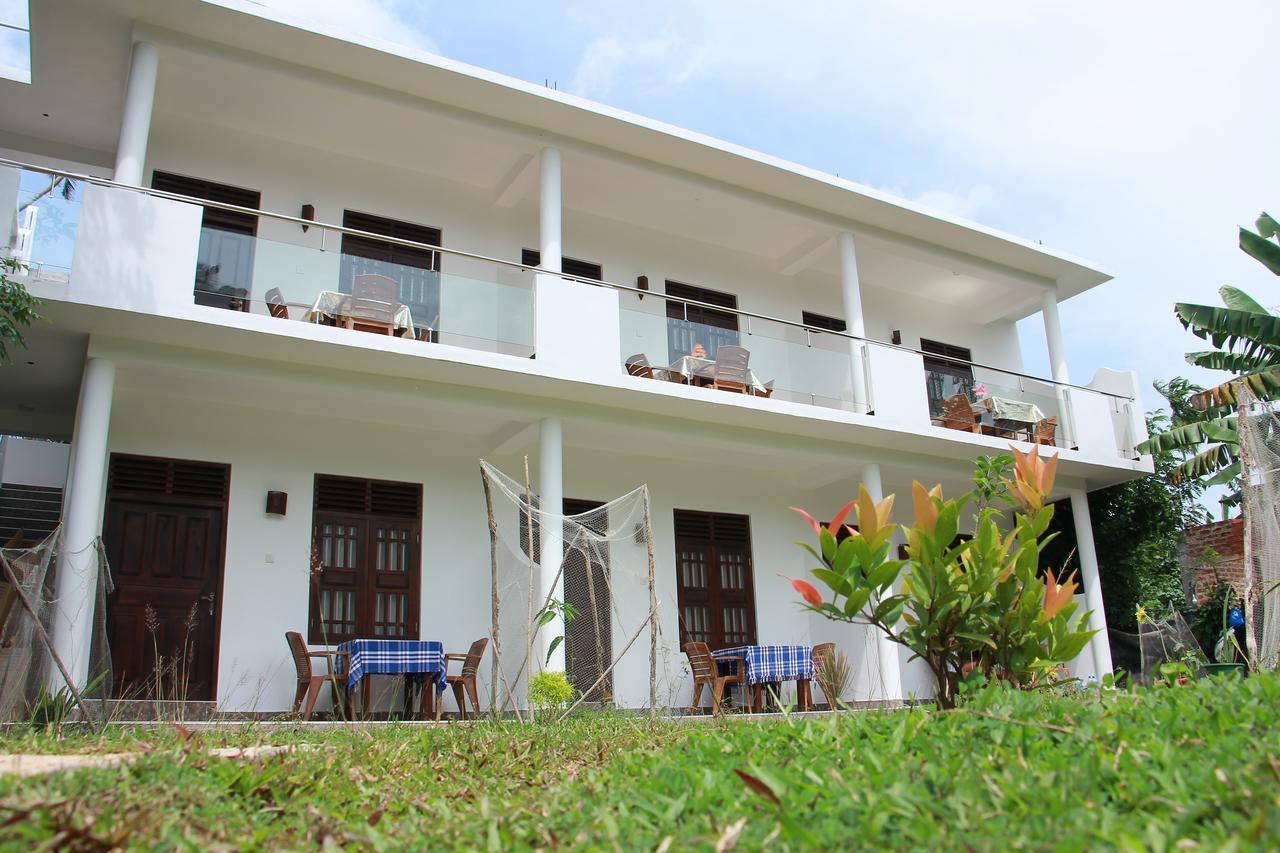 Hotel Mirissa White Plaza Exterior foto